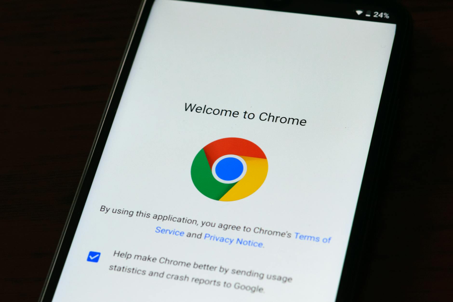 跨平台环境下的Chrome教程：Windows与macOS性能调优及移动端同步实战